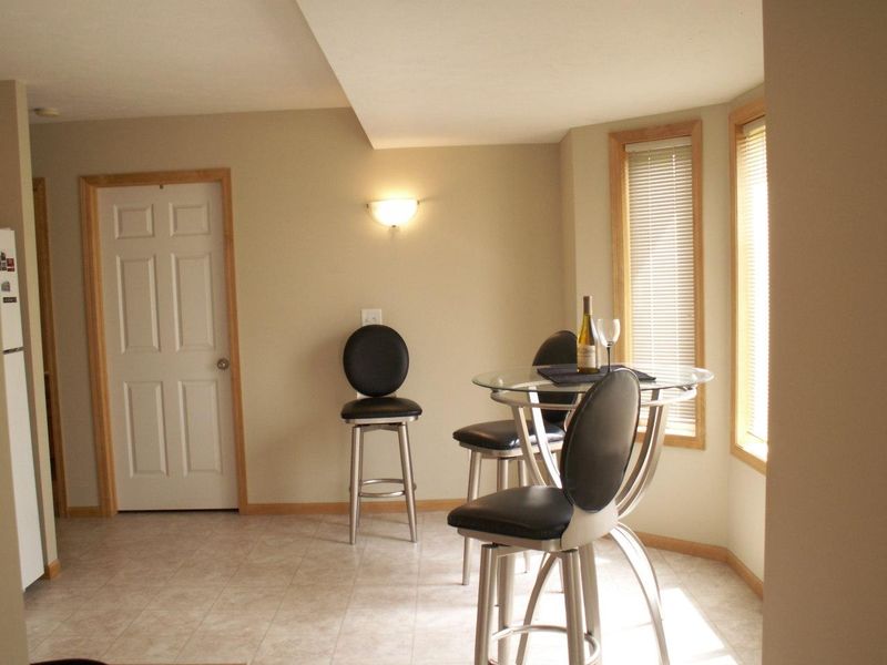 5056 Weatherstone Dr NW, Rochester, MN 55901