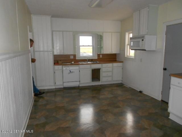 27595 720th Ave, Grand Meadow, MN 55936
