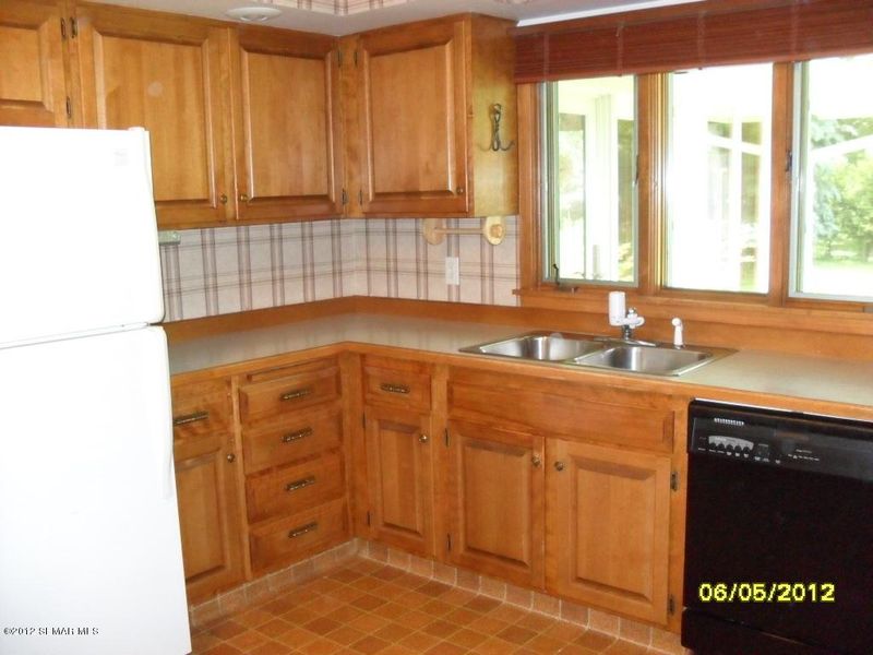 402 22nd St NW, Austin, MN 55912
