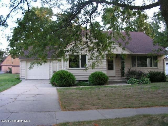 1805 Oakland Ave W, Austin, MN 55912
