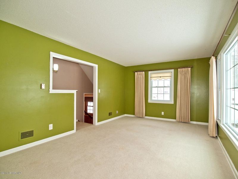 210 15th St NE, Rochester, MN 55906
