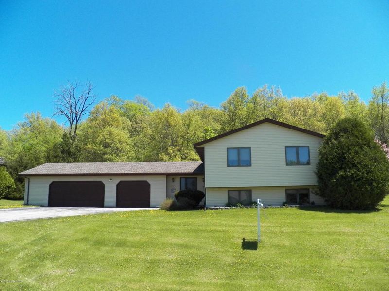 6318 Shady Lane Dr NE, Rochester, MN 55906