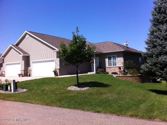 3245 James Ln NE, Rochester, MN 55906