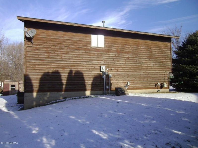602 5th St SE, Dodge Center, MN 55927