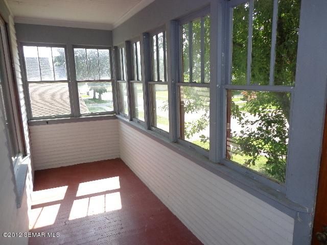 276 4th St W, Zumbrota, MN 55992