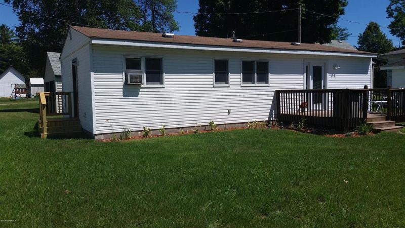 109 E Elm St, Houston, MN 55943