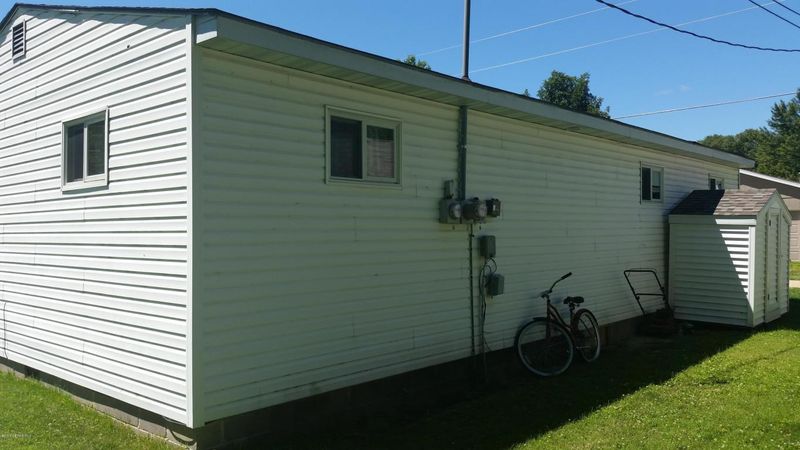 109 E Elm St, Houston, MN 55943