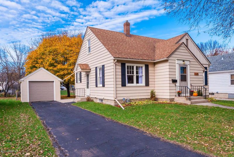 1125 4th Ave SE, Rochester, MN 55904