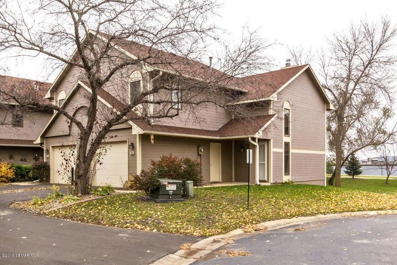 23 Elton Ridge Ct NW, Rochester, MN 55901