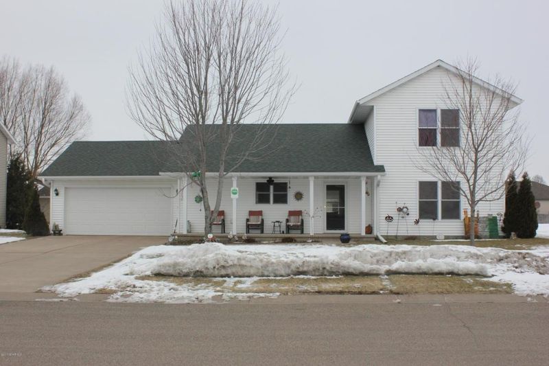617 14th St E, Wabasha, MN 55981