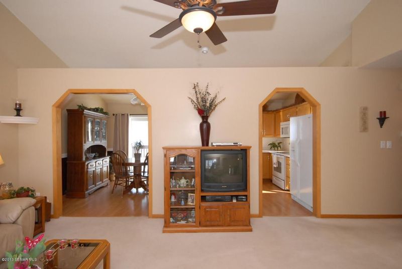 900 8th St NW #T, Kasson, MN 55944