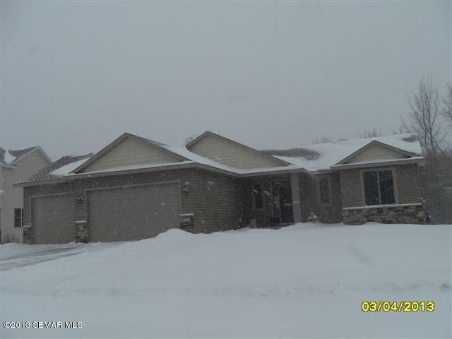 207 17th Pl SW, Austin, MN 55912