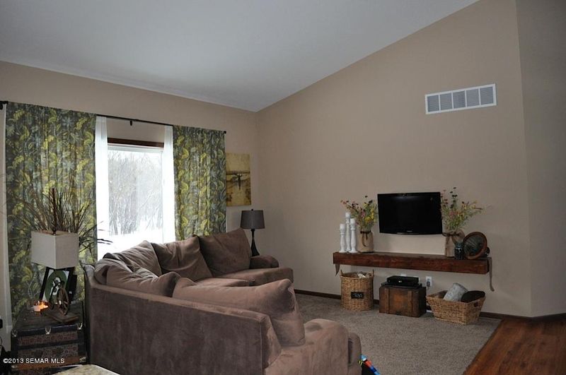 207 17th Pl SW, Austin, MN 55912