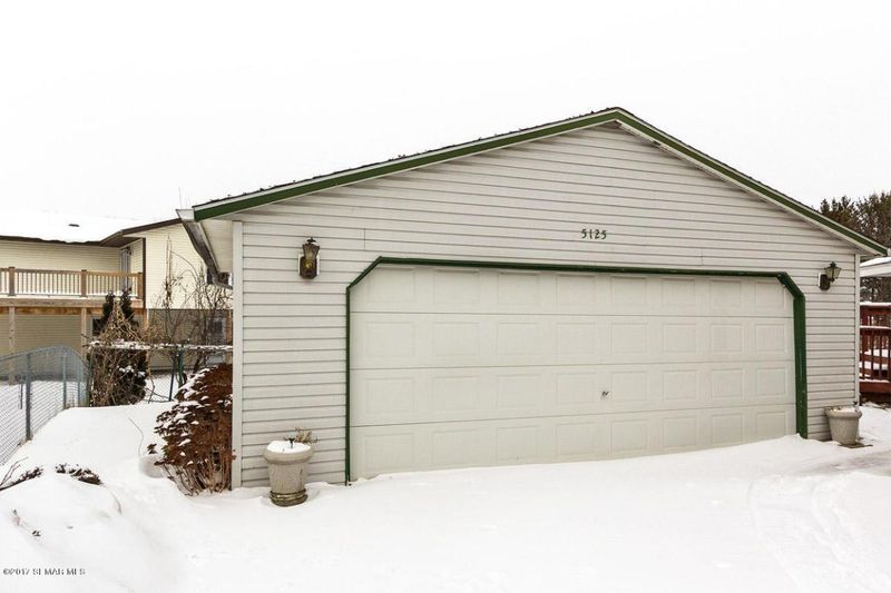 5125 20th Avenue Ln NW, Rochester, MN 55901