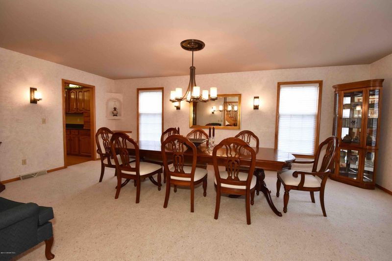 84 Forest Oak Ct, Winona, MN 55987