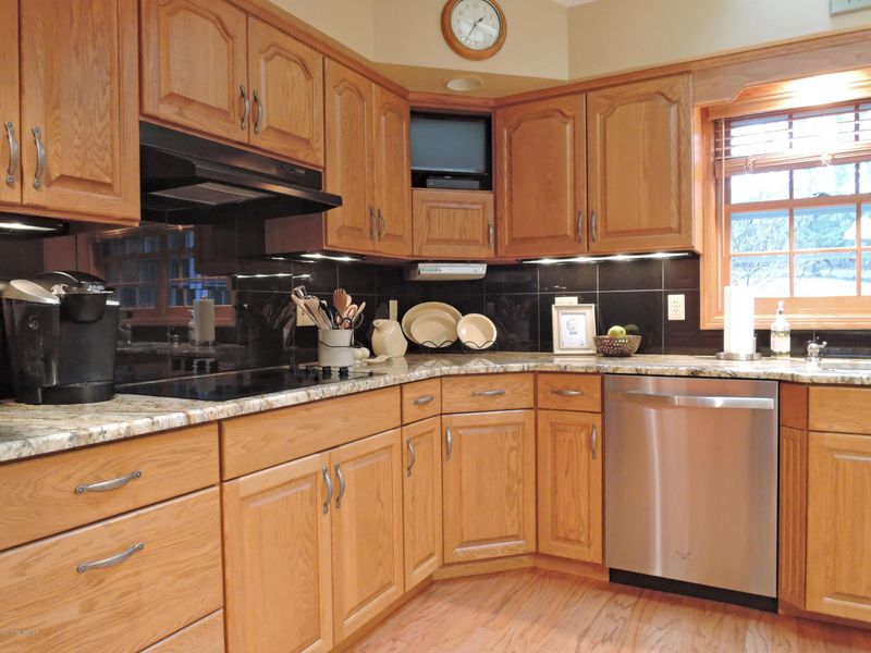 611 W Holly St, Owatonna, MN 55060