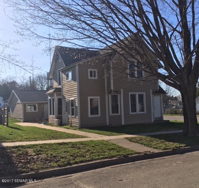 217 N Oak St, Mabel, MN 55954