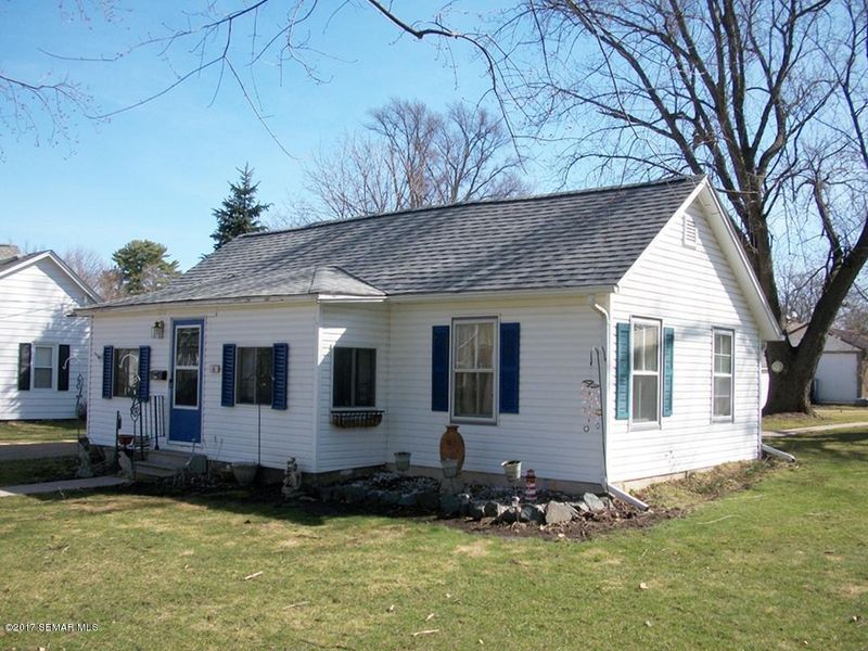 116 2nd Ave SE, Mazeppa, MN 55956