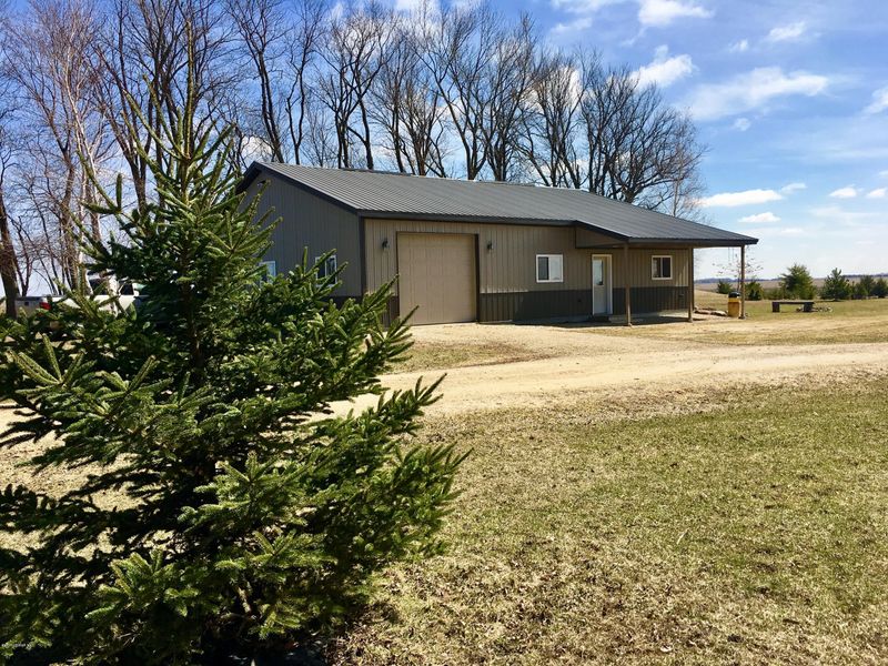 74595 170th St, Grand Meadow, MN 55936