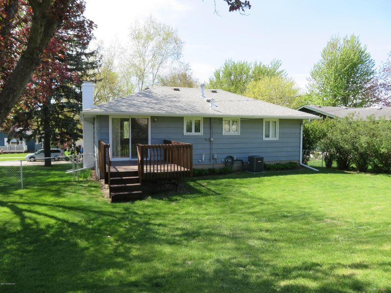 2409 22nd St NW, Rochester, MN 55901