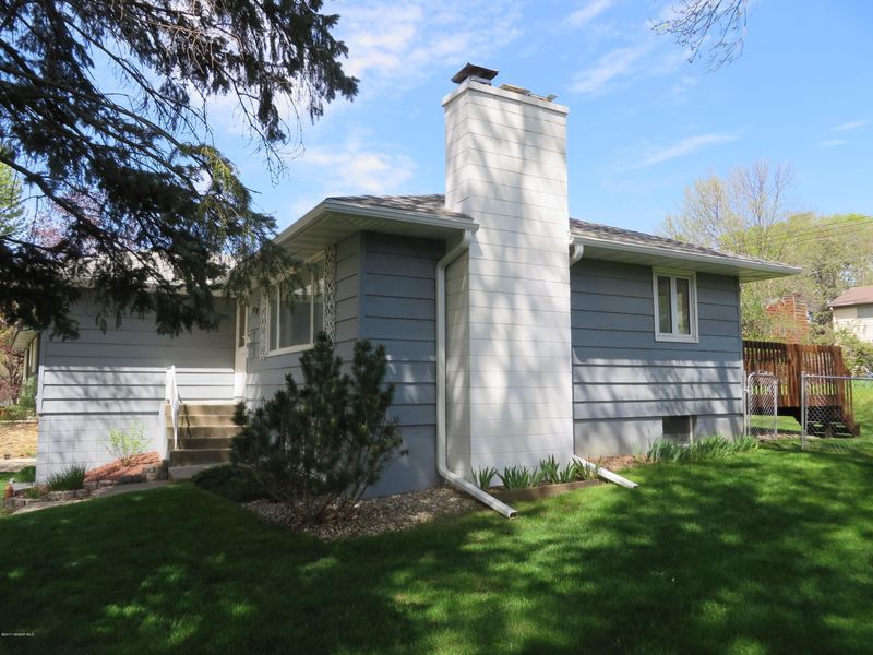 2409 22nd St NW, Rochester, MN 55901