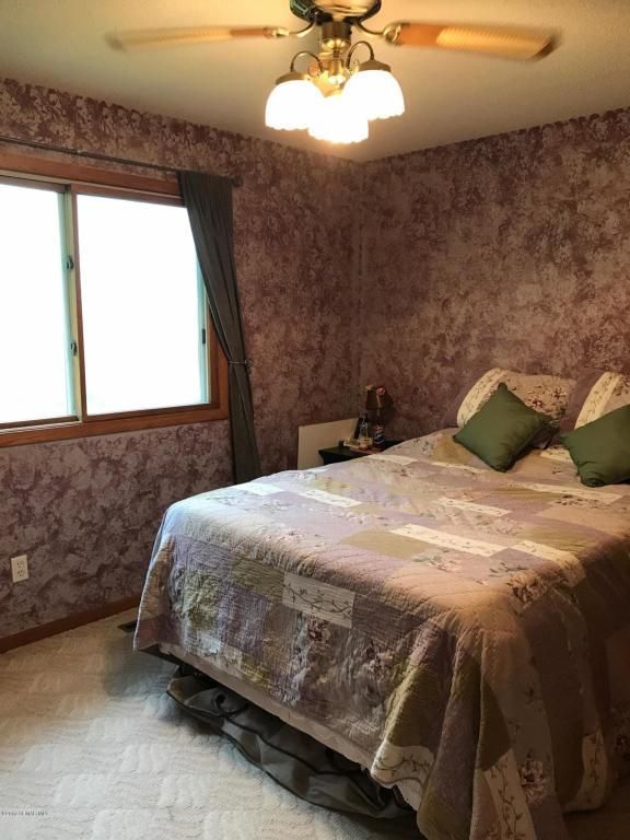 1908 S Village Dr SE, Rochester, MN 55904