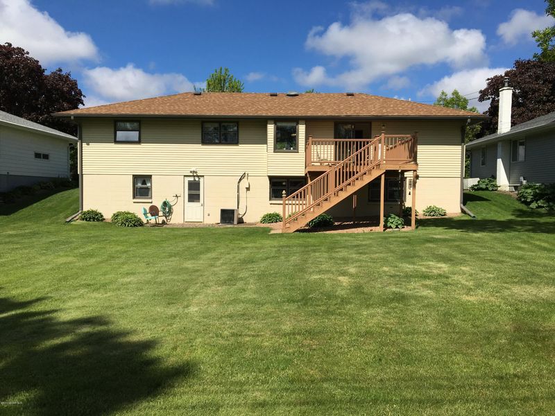 518 4th Ave SE, Stewartville, MN 55976