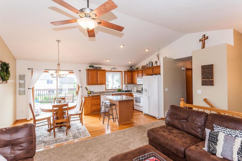 2802 Tomah Pl NW, Rochester, MN 55901