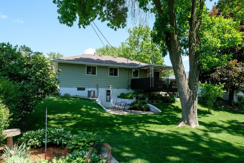 2030 24th St NW, Rochester, MN 55901