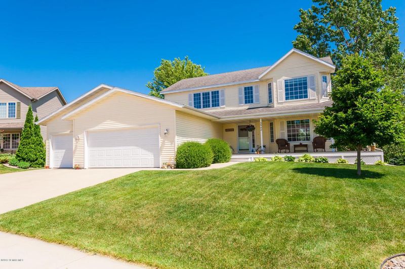 3942 Birmingham Ln NW, Rochester, MN 55901