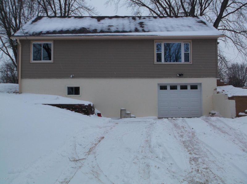 1807 6th Ave NW, Austin, MN 55912
