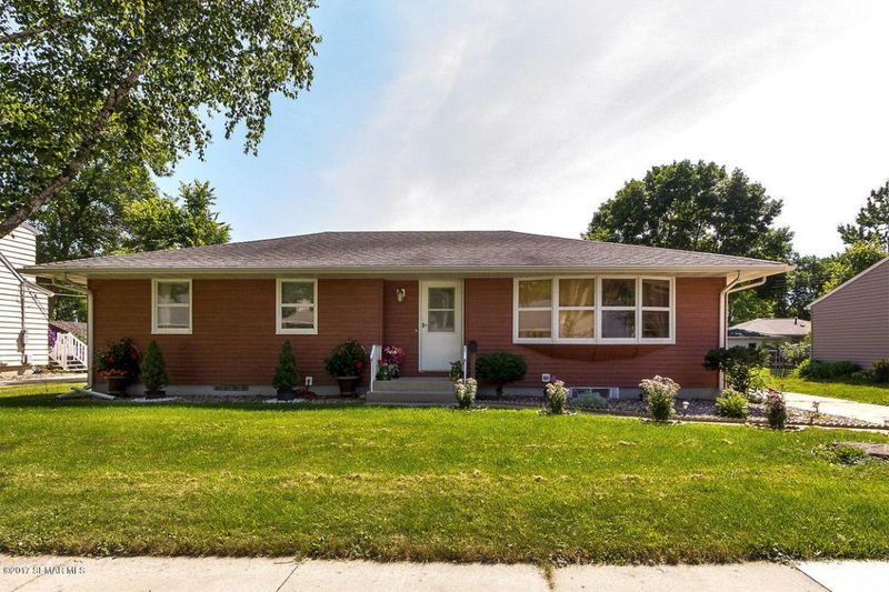 1404 8 1/2 Ave SE, Rochester, MN 55904