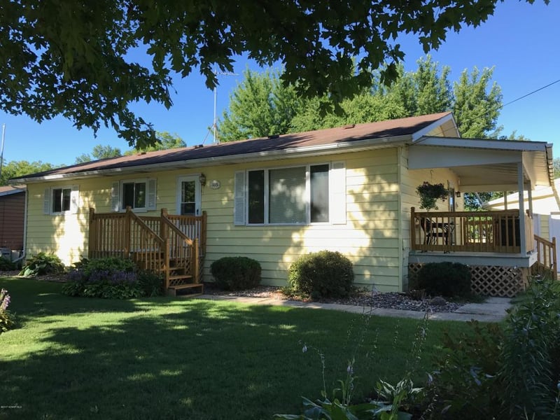 105 S Center St, Elkton, MN 55933