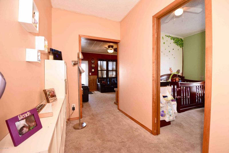 1053 E 8th St, Winona, MN 55987