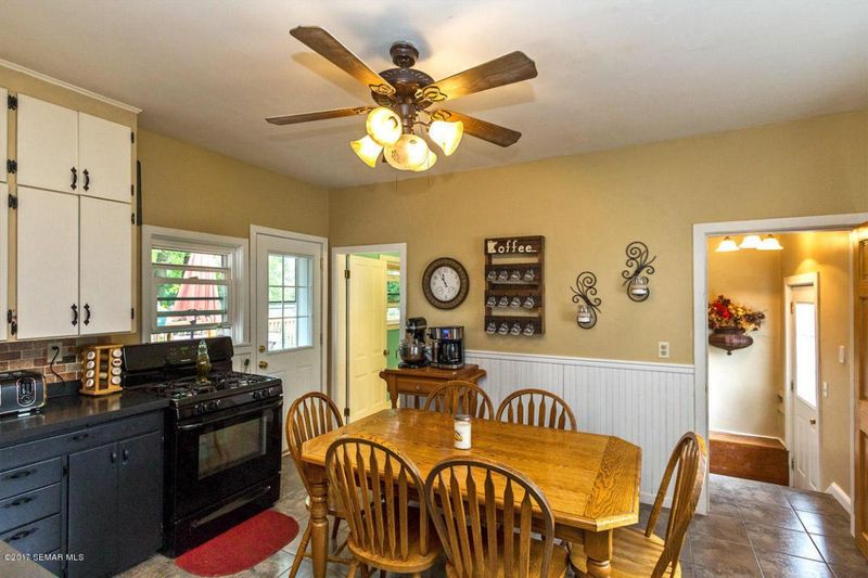 203 Grove St NE, Chatfield, MN 55923