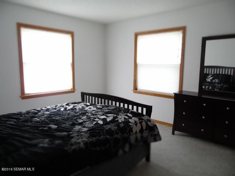 16566 Snake Trl, Waseca, MN 56093