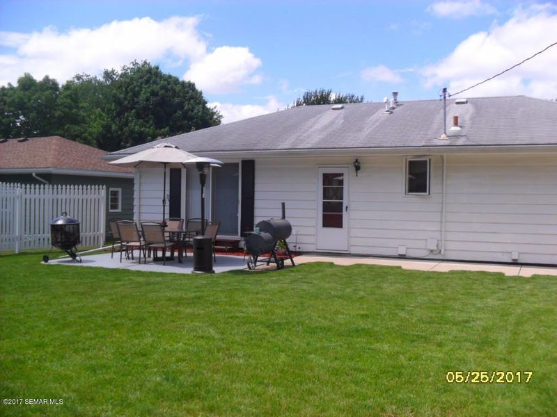 1001 17th St SW, Austin, MN 55912