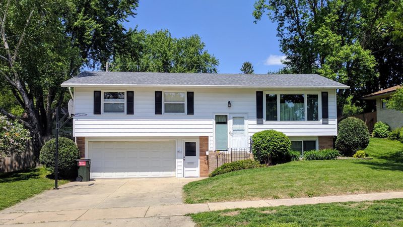 1423 29th St NW, Rochester, MN 55901