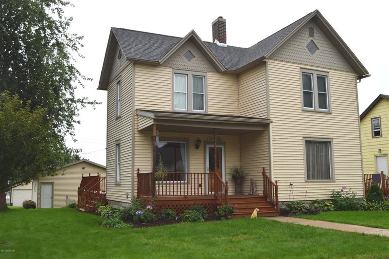 105 1st Ave NW, Plainview, MN 55964