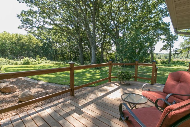 8308 10th St SE, Rochester, MN 55904