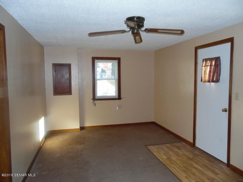 319 7th Ave NW, Waseca, MN 56093