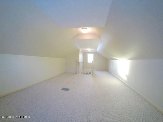 945 5th Ave SE, Rochester, MN 55904