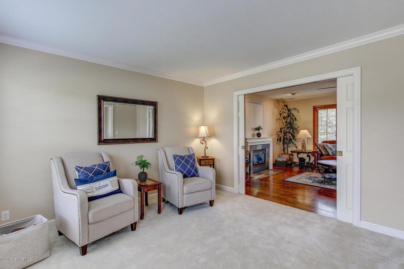 955 Stone Slope Ln SW, Rochester, MN 55902