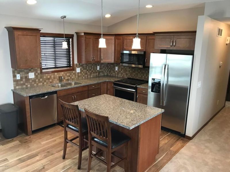 6462 Sunset Hill Pl NW, Rochester, MN 55901