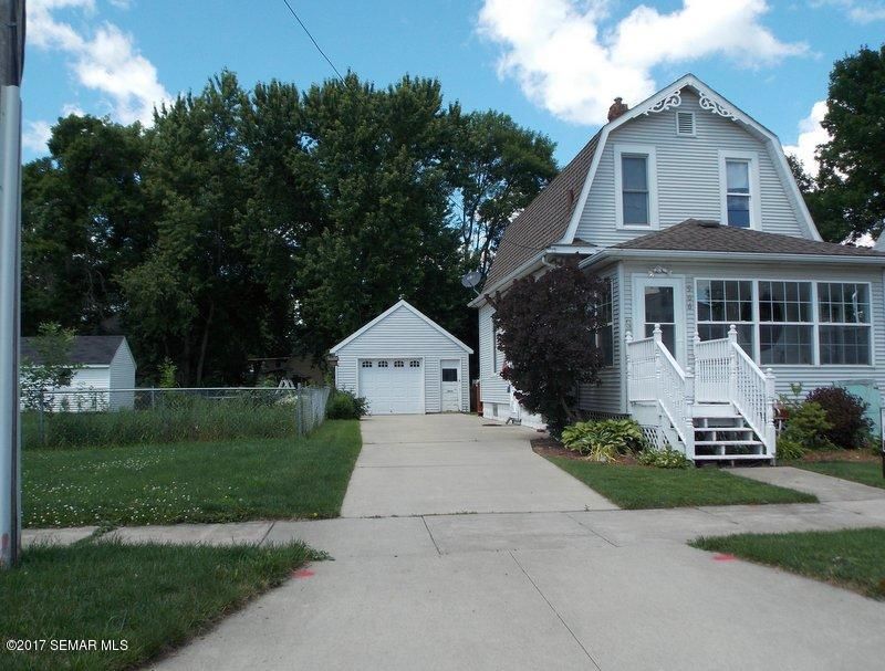 906 5th Ave NW, Austin, MN 55912