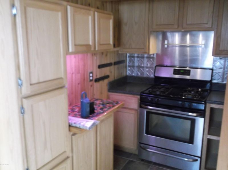 906 5th Ave NW, Austin, MN 55912