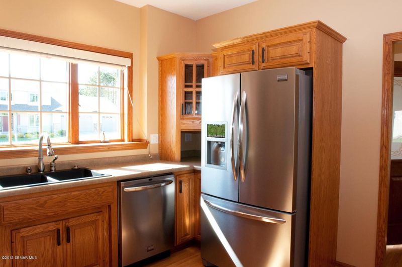 1646 Century Hills Dr NE, Rochester, MN 55906