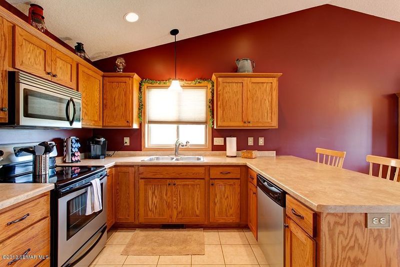 2201 Petersen Dr NW, Stewartville, MN 55976