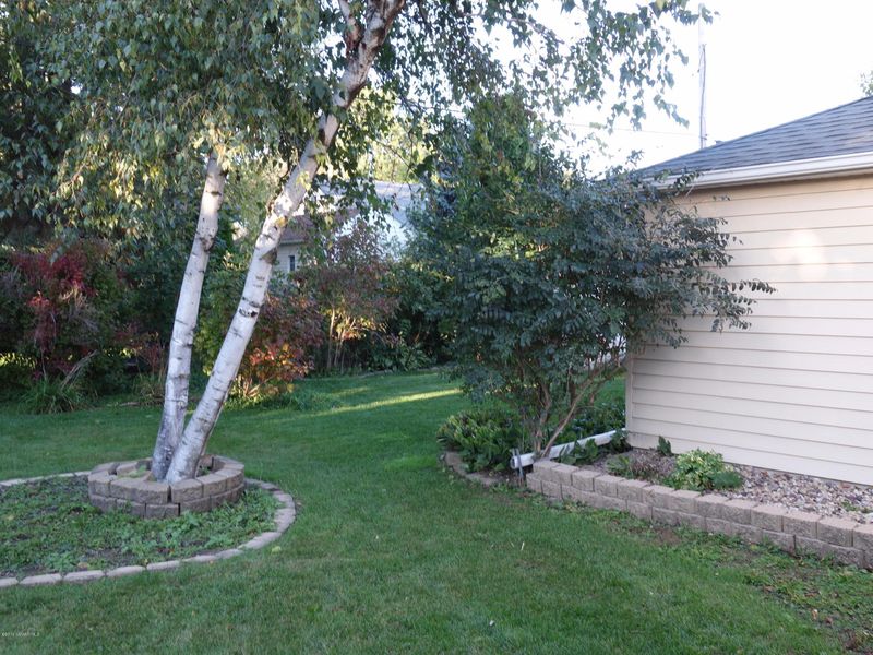 2105 2nd Ave SE, Austin, MN 55912