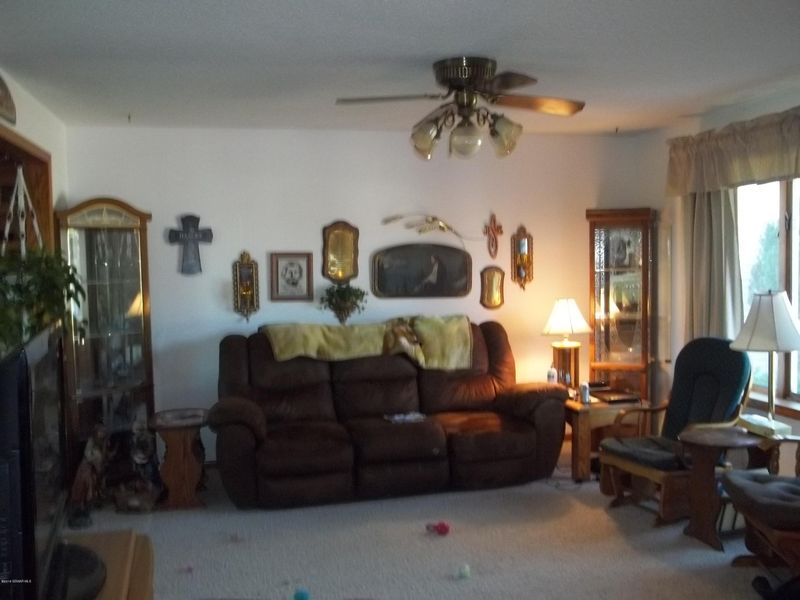 628 37th St SW, Rochester, MN 55902